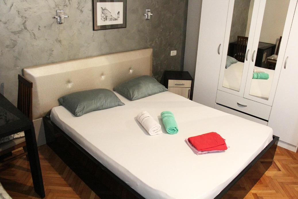 Apartments Center Old Town Подгорица Экстерьер фото
