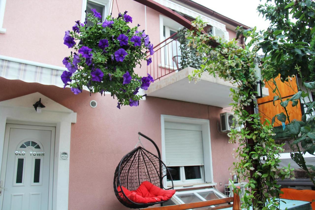 Apartments Center Old Town Подгорица Экстерьер фото
